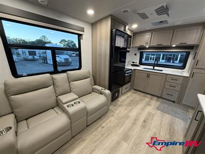 2026 Forest River Flagstaff Super Lite 30FKT - Photo 11 - Liberty, TX 77575