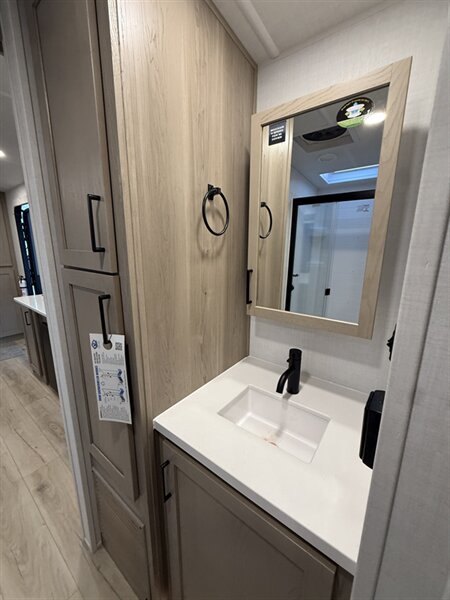 2026 Forest River Flagstaff Super Lite 30FKT - Photo 14 - Liberty, TX 77575