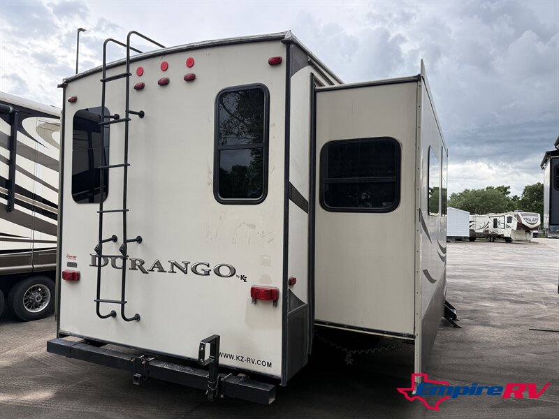 2015 K-Z DURANGO 336RET - Photo 3 - Liberty, TX 77575