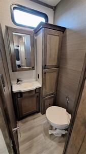 2022 VILANO 390LK   - Photo 12 - Liberty, TX 77575