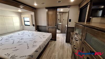 2022 VILANO 390LK   - Photo 13 - Liberty, TX 77575