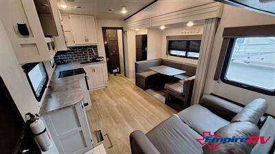 2025 Keystone Cougar   - Photo 5 - Liberty, TX 77575