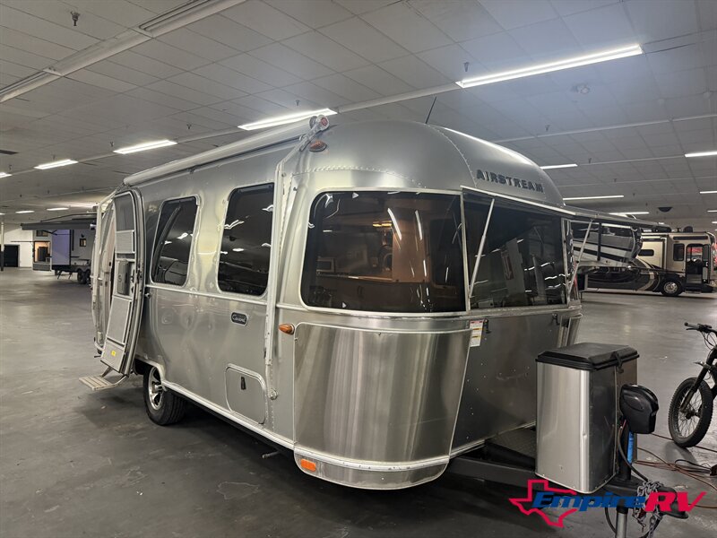 2020 Airstream Caravel 22FB