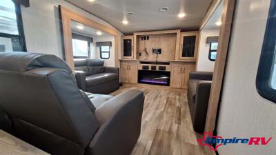 2023 Heartland MILESTONE 370FLMB   - Photo 5 - Liberty, TX 77575