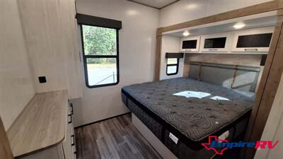 2023 Heartland MILESTONE 370FLMB   - Photo 8 - Liberty, TX 77575