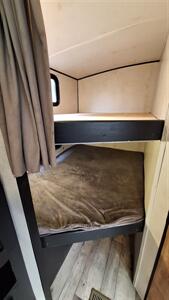 2022 Keystone 295BH SPRINGDALE - Photo 5 - Liberty, TX 77575