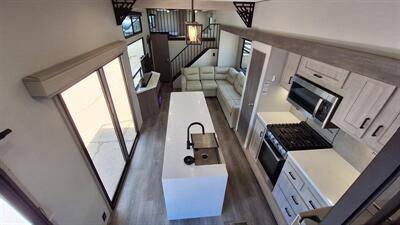 2025 Coachmen Catalina 42CONDO - Photo 14 - Oxnard, CA 93030