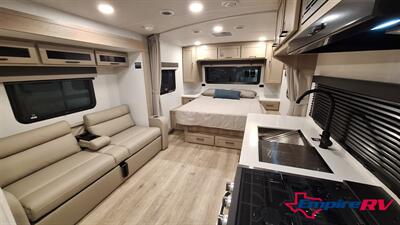 2026 Flagstaff MICRO LITE 21FBRS   - Photo 4 - Liberty, TX 77575