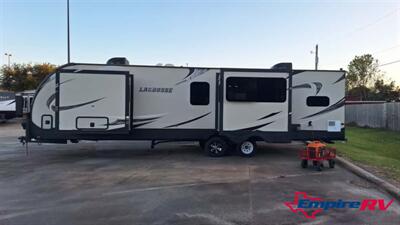 2018 Forest River Lacrosse 337RK   - Photo 2 - Liberty, TX 77575