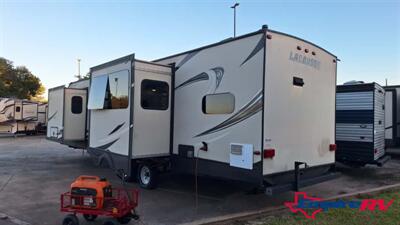 2018 Forest River Lacrosse 337RK   - Photo 3 - Liberty, TX 77575