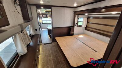 2019 CROSSROADS REDWOOD 3901WB   - Photo 26 - Liberty, TX 77575