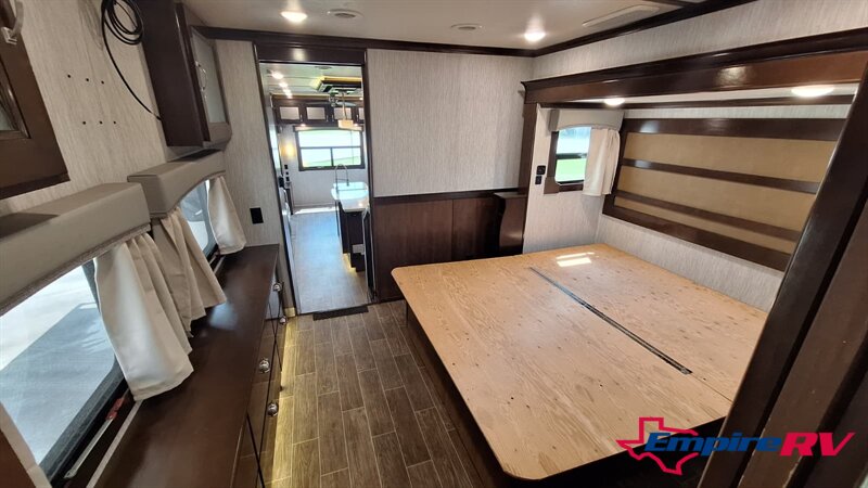 2019 CROSSROADS REDWOOD 3901WB - Photo 26 - Liberty, TX 77575