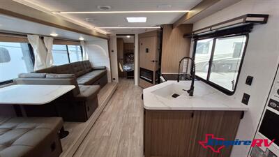 1996 Forest River Salem   - Photo 6 - Liberty, TX 77575