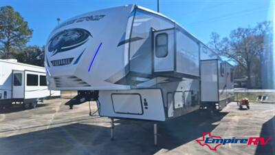2021 Forest River Cherokee Artic wolf 3660suite - Photo 4 - Liberty, TX 77575