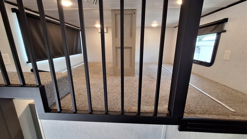 2024 Forest River Salem 42VIEW - Photo 17 - Liberty, TX 77575