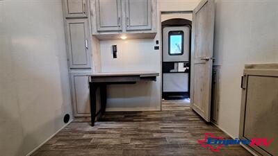 2022 Keystone Avalanche 377MB   - Photo 13 - Oxnard, CA 93030