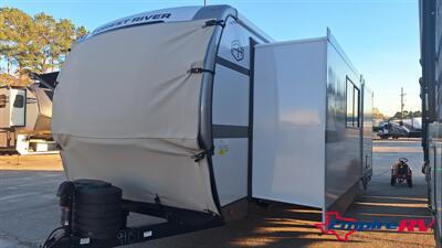 2026 SALEM 261FKRB   - Photo 3 - Liberty, TX 77575