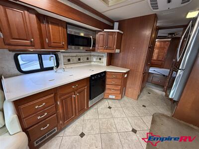 2006 Fleetwood REVOLUTION le 40E   - Photo 22 - Liberty, TX 77575