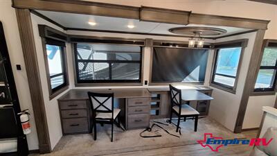 2022 Forest River Riverstone 39RKFB   - Photo 15 - Liberty, TX 77575