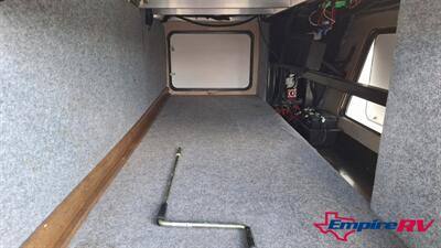 2017 Forest River Sabre   - Photo 8 - Liberty, TX 77575