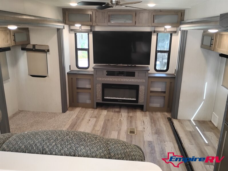 2020 Palomino puma 38den - Photo 10 - Liberty, TX 77575