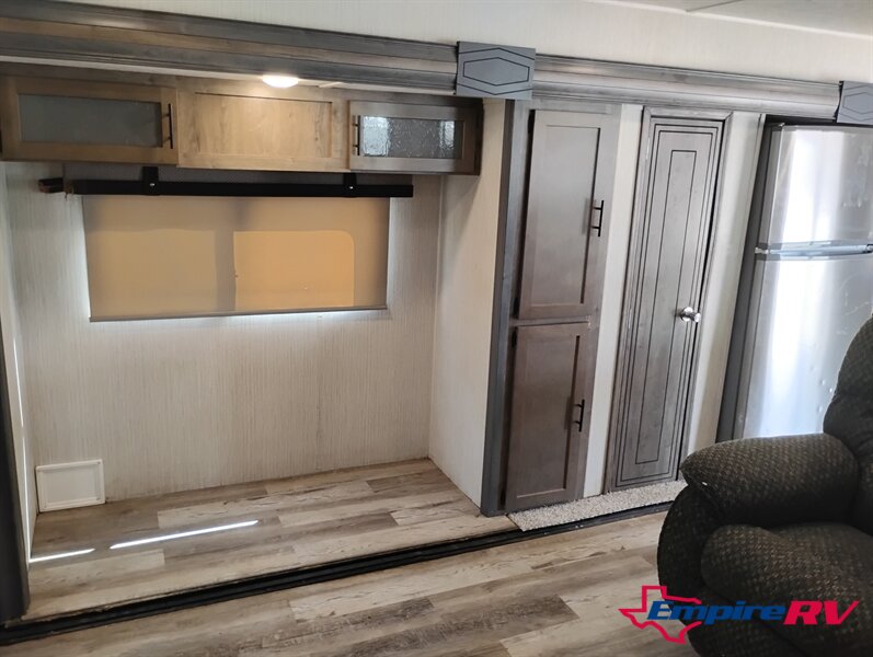 2020 Palomino puma 38den - Photo 12 - Liberty, TX 77575
