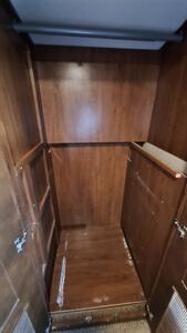 2016 Jayco Northpoint 377RLBH - Photo 20 - Liberty, TX 77575