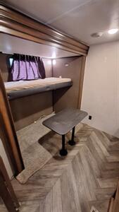 2016 Jayco Northpoint 377RLBH - Photo 12 - Liberty, TX 77575