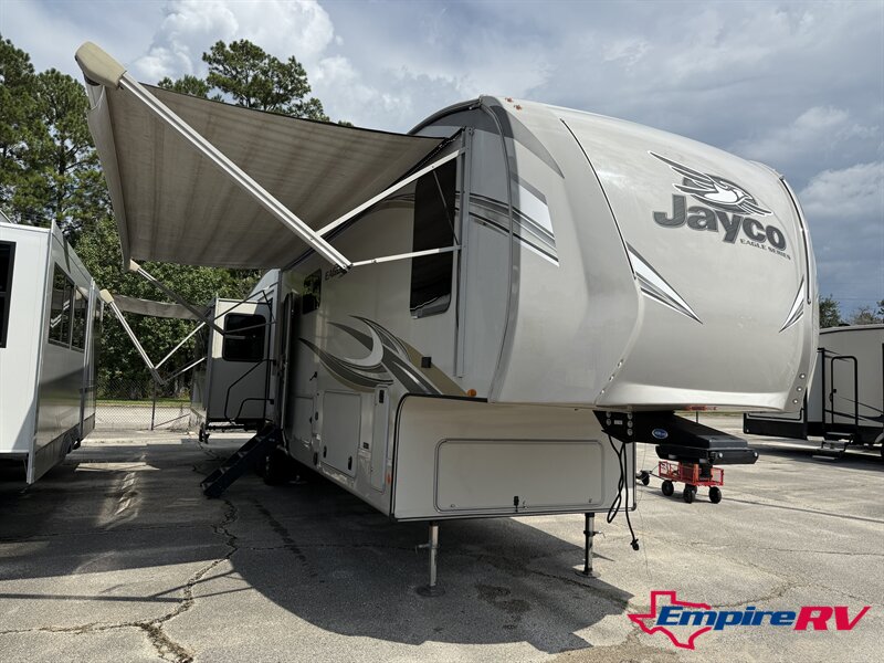 2020 Jayco EAGLE 355MBQS - Photo 4 - Liberty, TX 77575