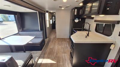 2021 cherokee 306mm   - Photo 8 - Liberty, TX 77575