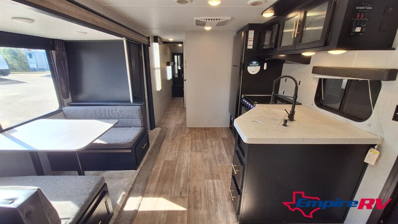 2021 cherokee 306mm - Photo 8 - Liberty, TX 77575