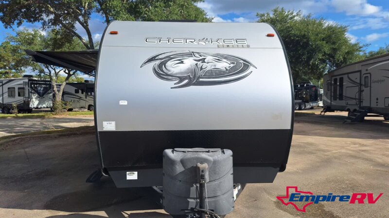2021 cherokee 306mm - Photo 2 - Liberty, TX 77575