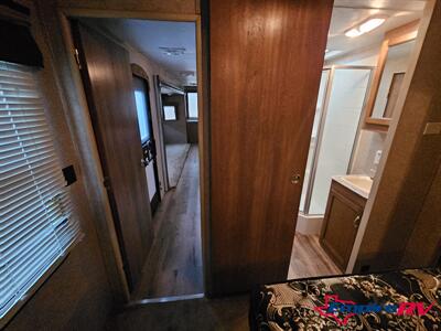 2016 Coachmen Catalina 333RETS   - Photo 9 - Liberty, TX 77575