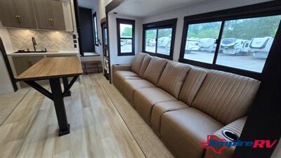 2026 Forest River Salem 376FAM   - Photo 10 - Oxnard, CA 93030