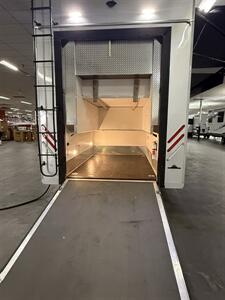 2024 Forest River Riverstone LEGACY 42FSKG   - Photo 6 - Liberty, TX 77575