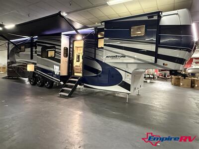 2024 Forest River Riverstone LEGACY 42FSKG   - Photo 4 - Liberty, TX 77575