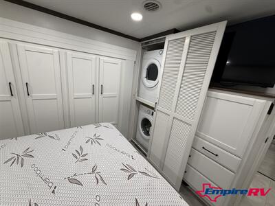 2024 Forest River Riverstone LEGACY 42FSKG   - Photo 11 - Liberty, TX 77575