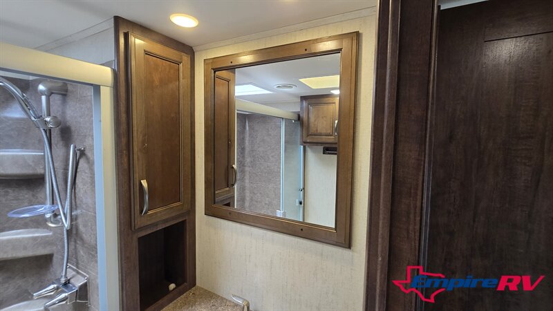 2018 SIERRA 387MKOK - Photo 15 - Liberty, TX 77575