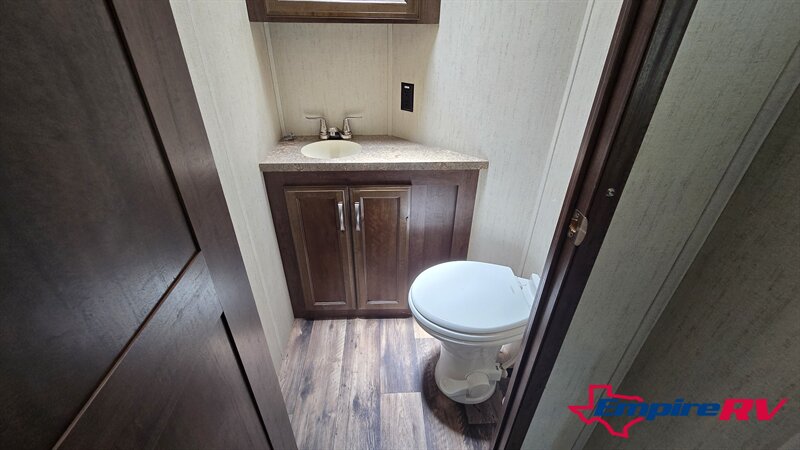 2018 SIERRA 387MKOK - Photo 34 - Liberty, TX 77575