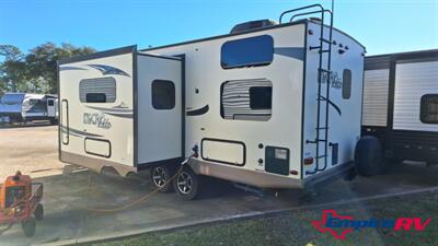 2017 Forest River Flagstaff 25bhs - Photo 3 - Liberty, TX 77575