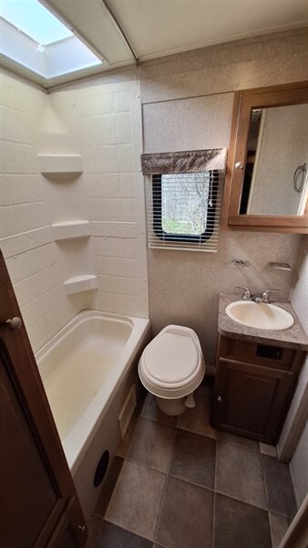 2017 Forest River Flagstaff 25bhs - Photo 9 - Liberty, TX 77575