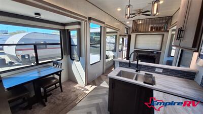 2021 Forest River Salem - Photo 9 - Liberty, TX 77575