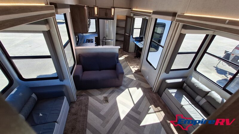 2021 Forest River Salem - Photo 16 - Liberty, TX 77575