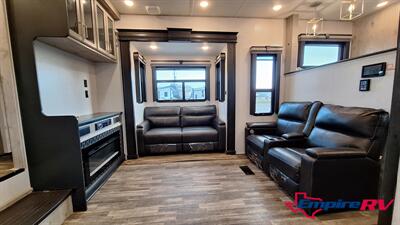 2023 Keystone Alpine   - Photo 10 - Liberty, TX 77575