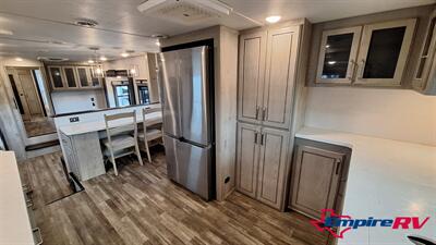 2023 Keystone Alpine   - Photo 14 - Liberty, TX 77575