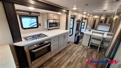 2023 Keystone Alpine   - Photo 15 - Liberty, TX 77575