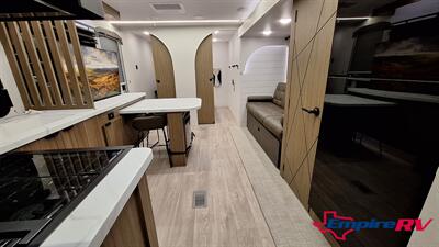 2026 Forest River Salem 300ICE - Photo 9 - Liberty, TX 77575