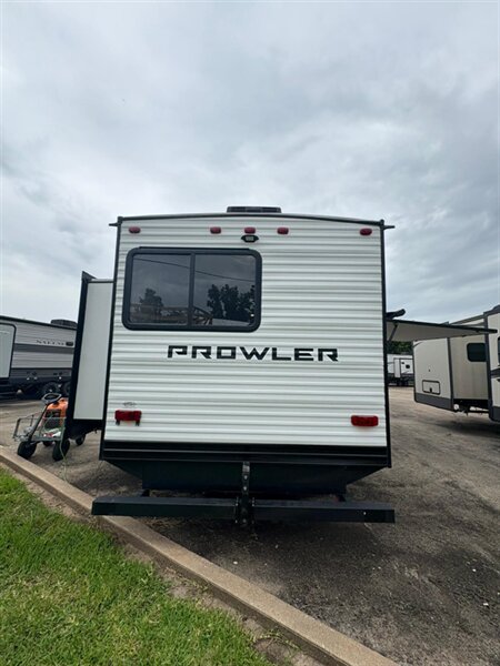 2021 Heartland PROWLER 320BH - Photo 30 - Liberty, TX 77575