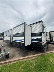 2021 Heartland PROWLER 320BH   - Photo 31 - Liberty, TX 77575