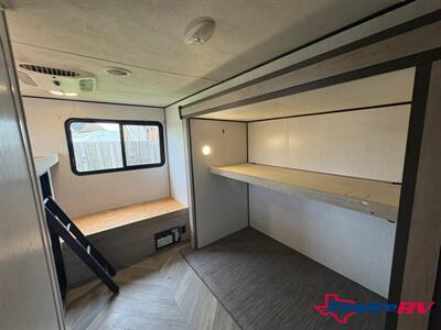 2021 Heartland PROWLER 320BH   - Photo 22 - Liberty, TX 77575